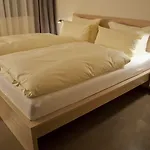 Crede Hotel