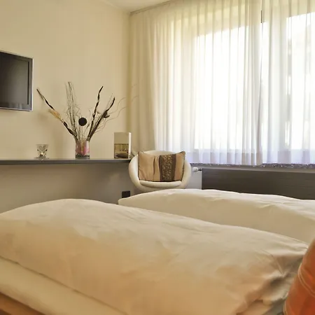 Hotel Credé 2*